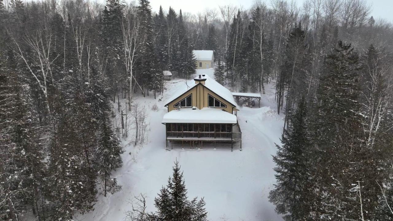 Вилла Chalet Aux Mille Etoiles Near Mt-Tremblant With Hot Tub Ла-Консепсьон Экстерьер фото